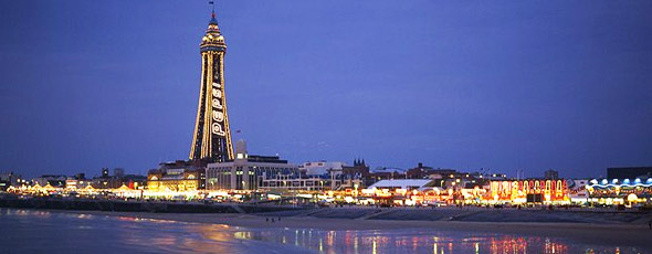 Les fameux festival Blackpool Illuminations et parc d'attraction Pleasure Beach