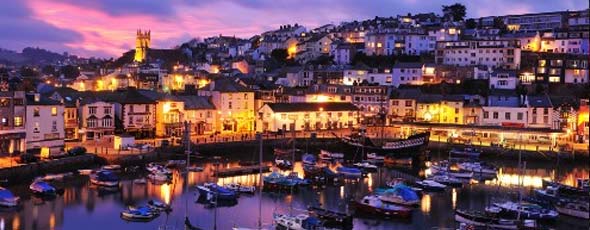 The town of Torquay by night