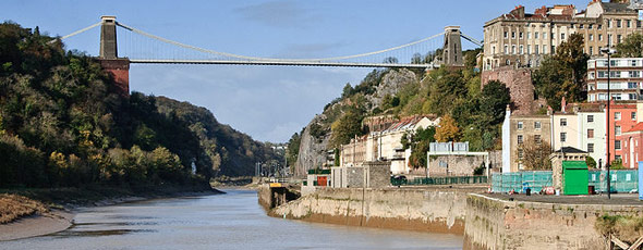Puente colgado de Brunel's Clifton sobre el Avon Gorge
