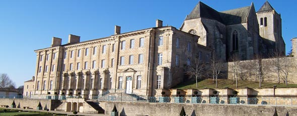 Un château dans les Deux Sèvres