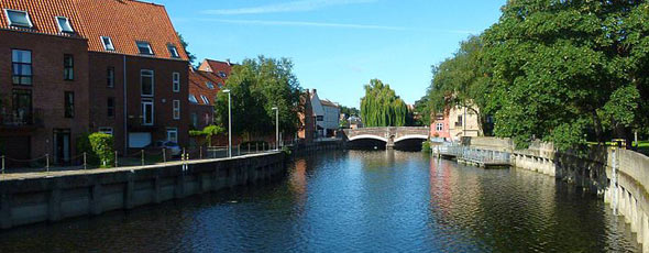 Canal in Norwich by L. Shyamal